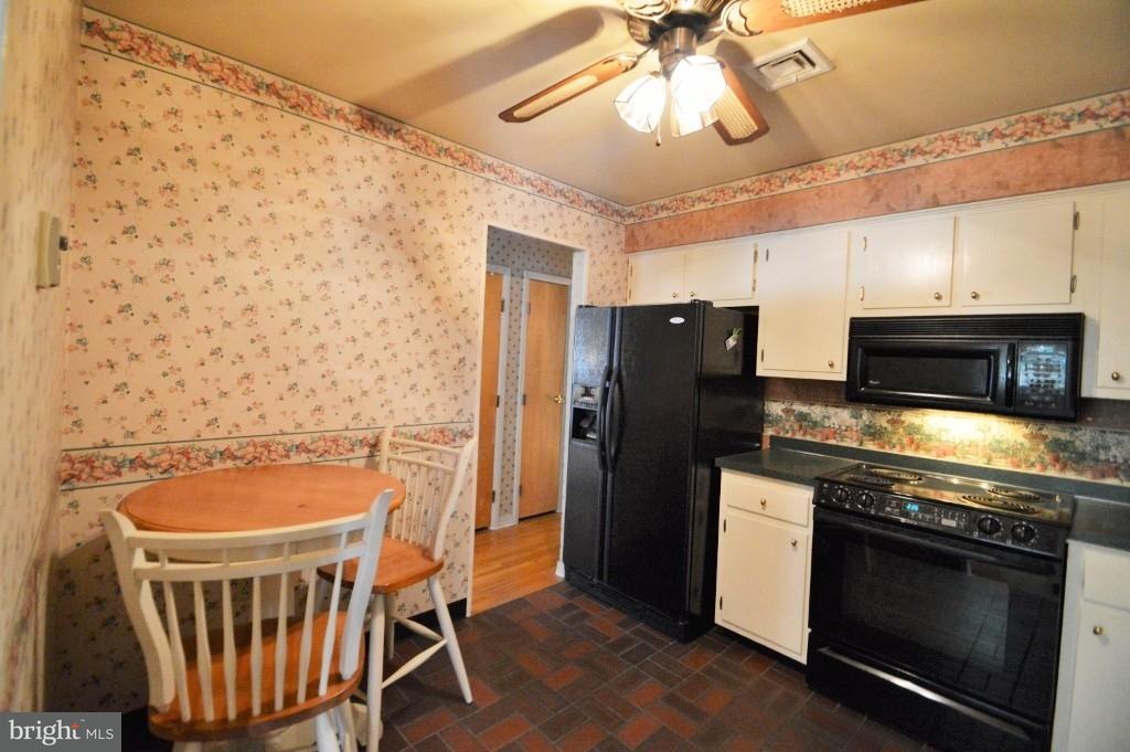 3230 Randy Road Lancaster, PA 17601 - Photo 9 of 19 Gallery Image 9