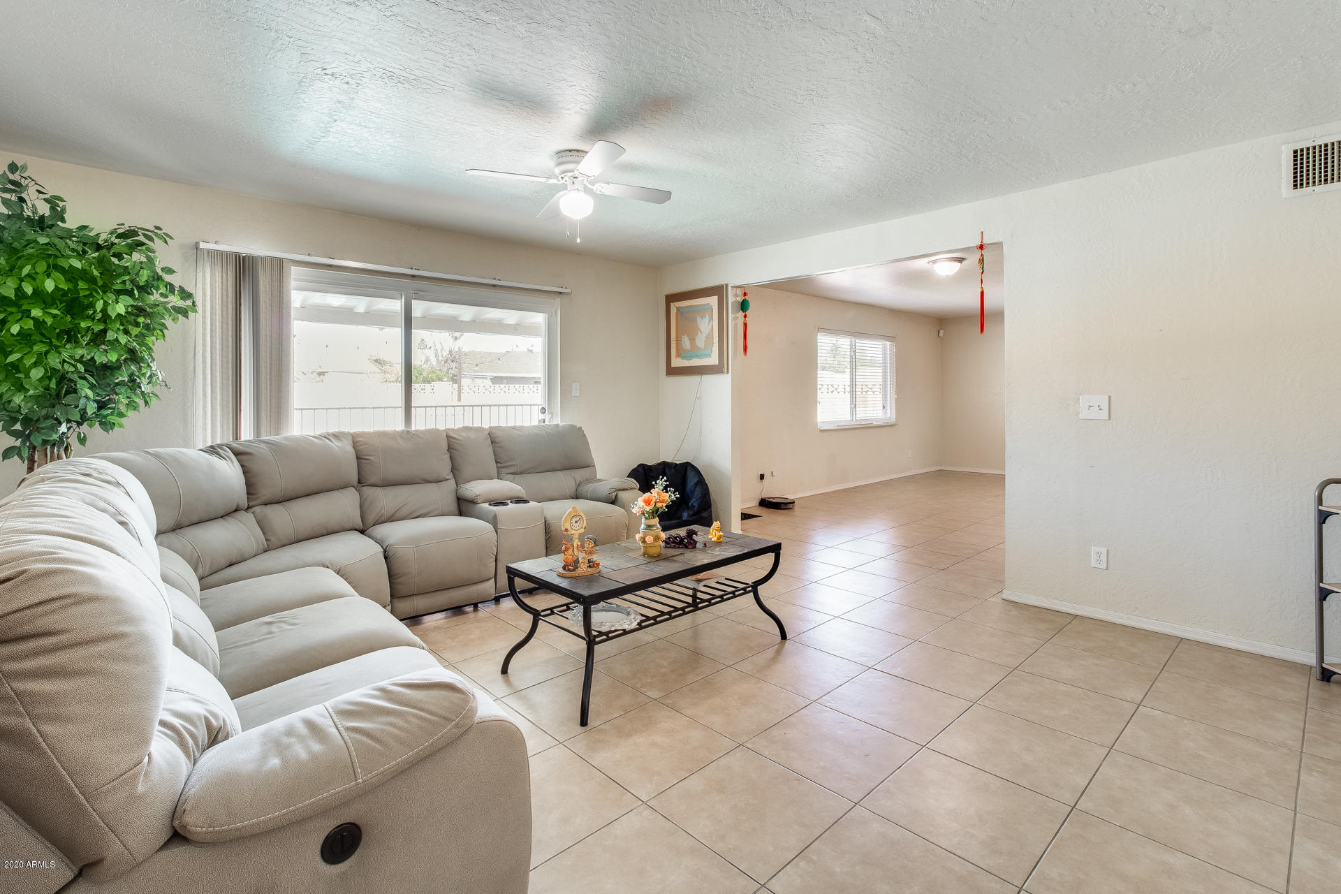 3814 West Bethany Home Road Phoenix, AZ 85019 - Photo 5 of 37 Gallery Image 5