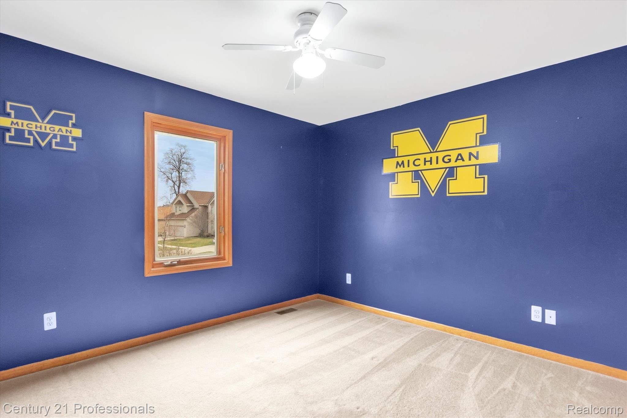 1571 Nadine Rochester, MI 48307 - Photo 36 of 50 37-1571-Nadine-WindowStill-Real-Estate-Photography-38.jpg
