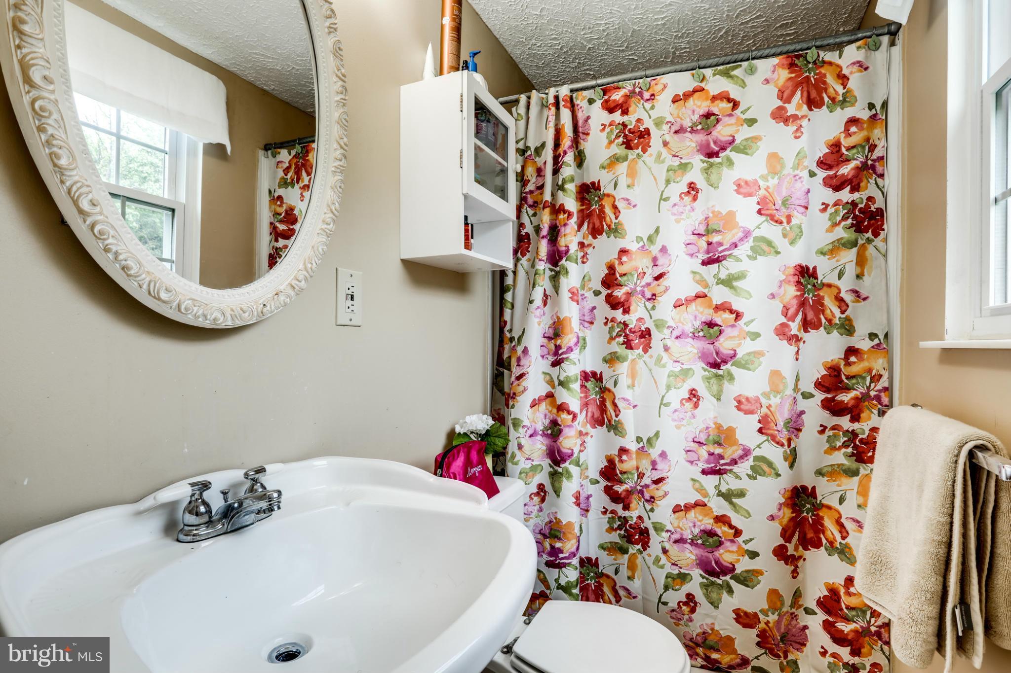9340 Northgate Road Laurel, MD 20723 - Photo 13 of 30 Bath (Master)