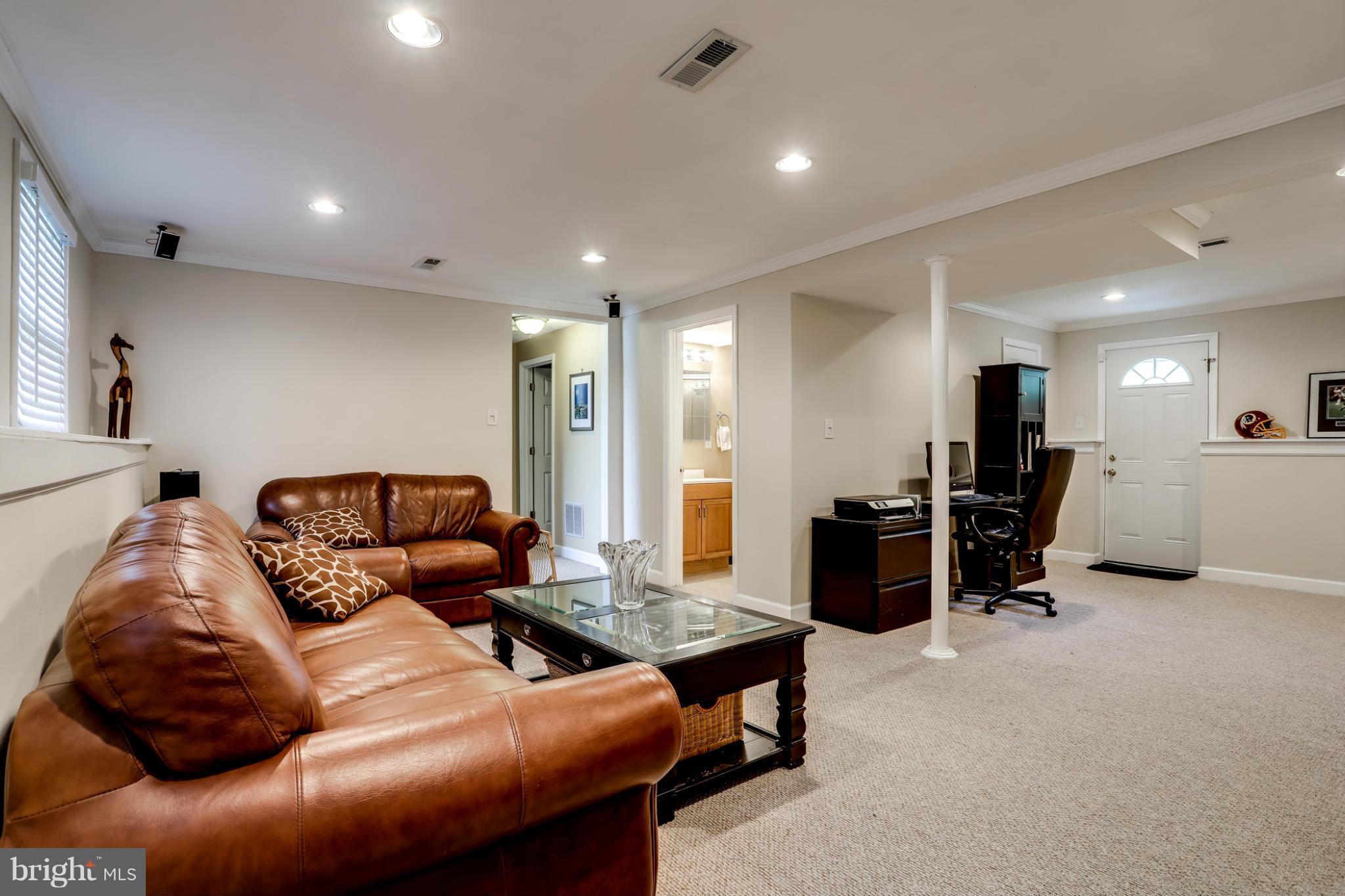 9340 Northgate Road Laurel, MD 20723 - Photo 18 of 30 Family Room