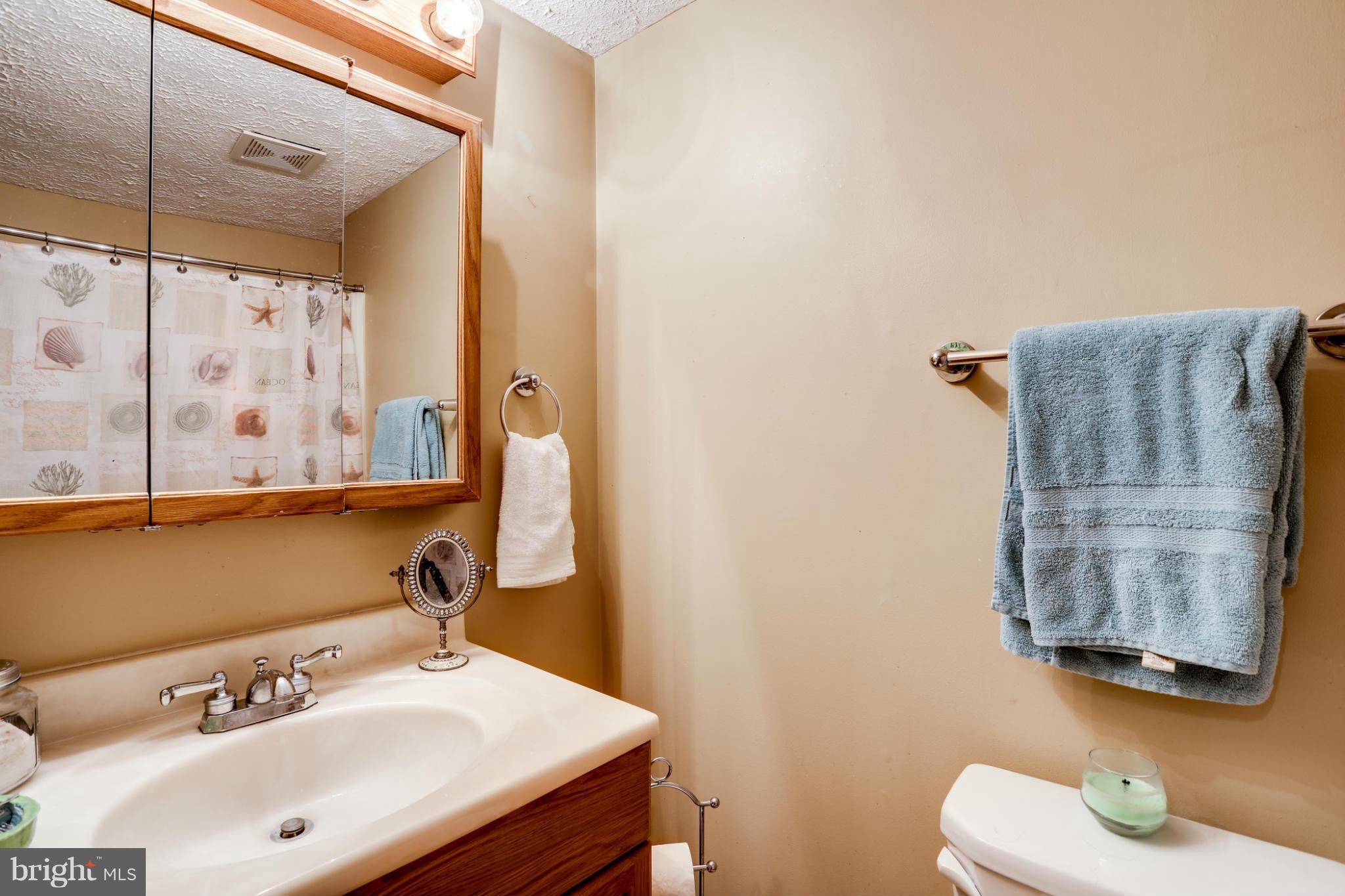 9340 Northgate Road Laurel, MD 20723 - Photo 10 of 30 Bath