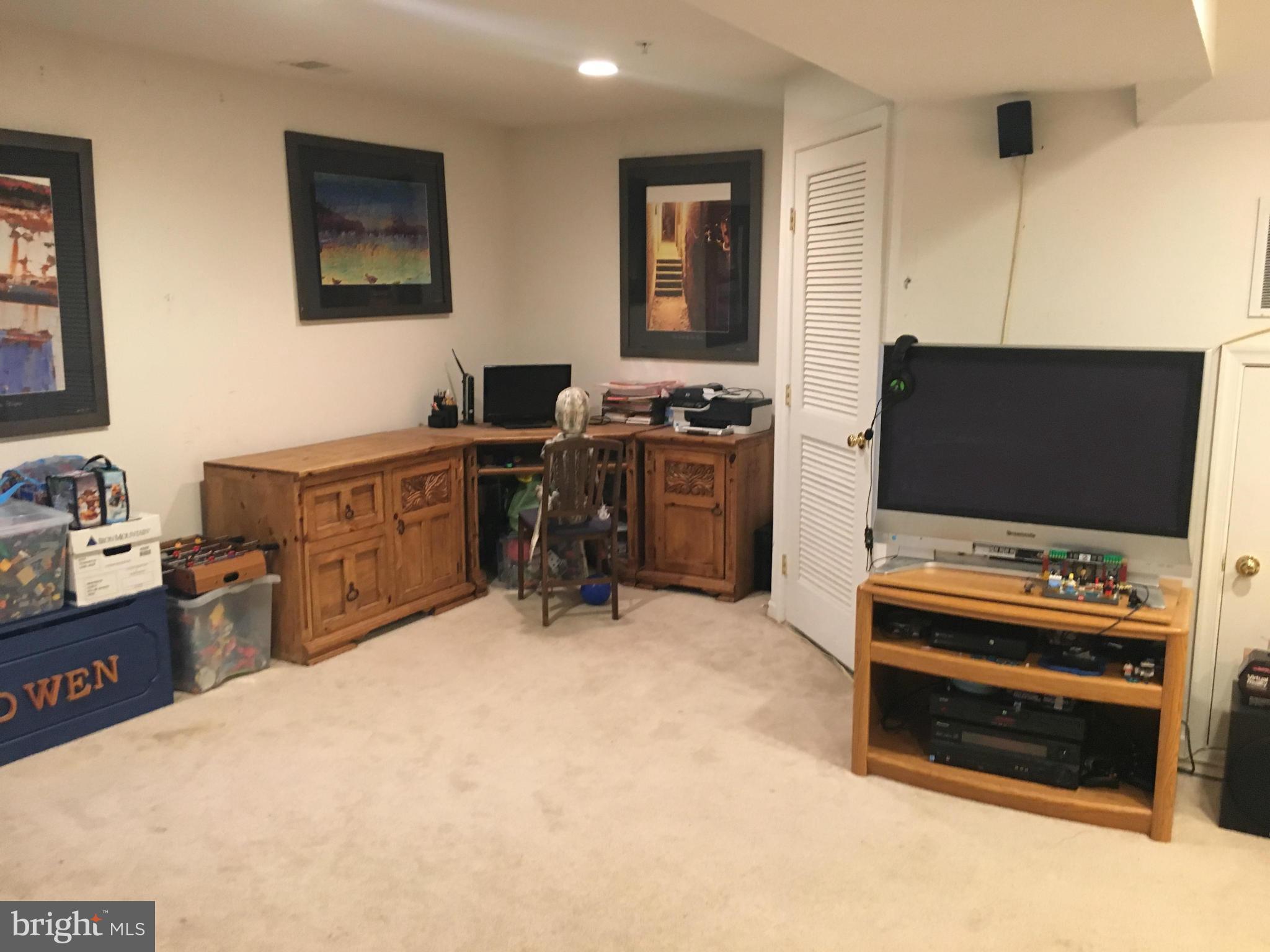 7635 Fairbrook Road Baltimore, MD 21244 - Photo 11 of 19 Basement