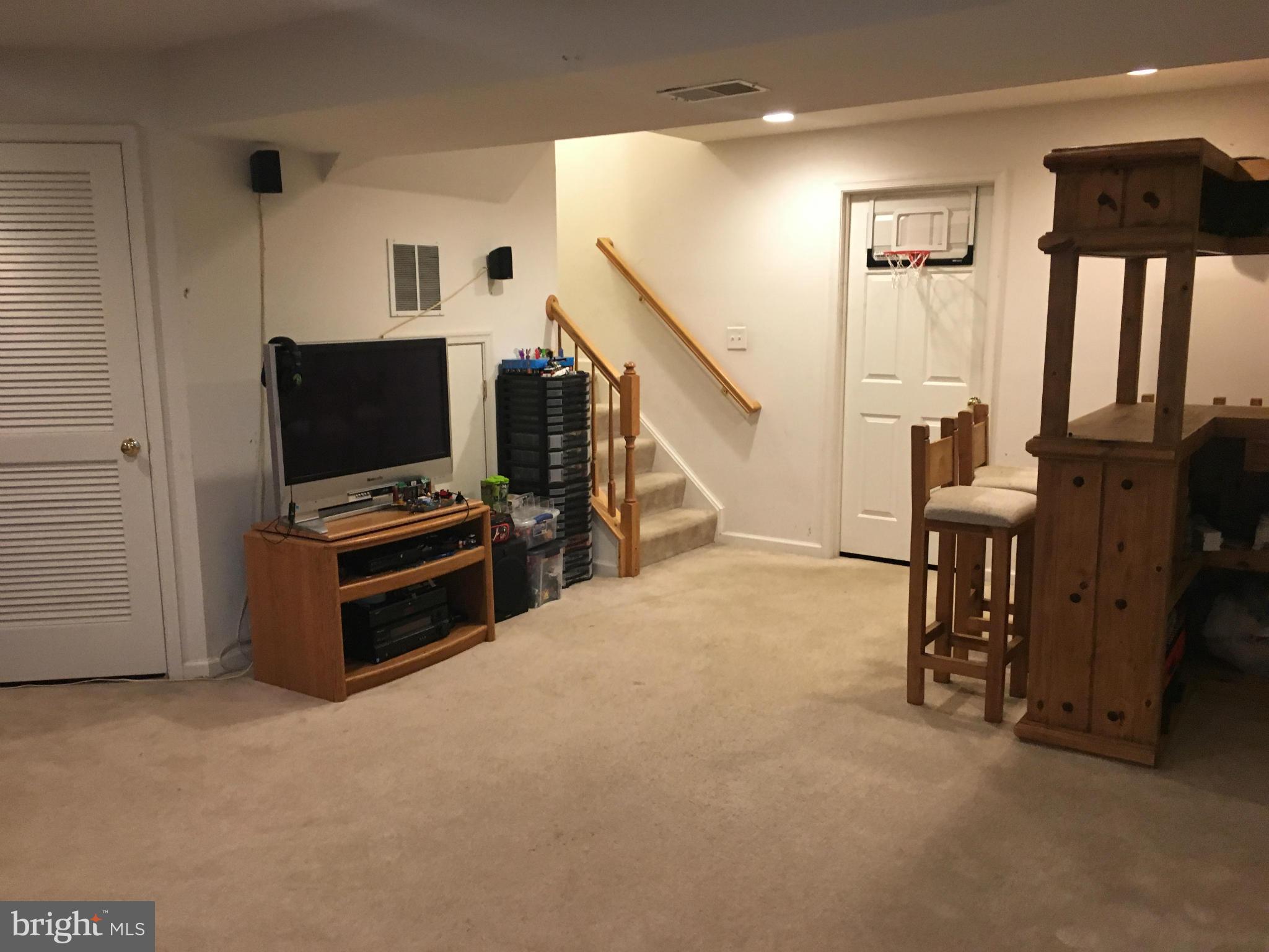7635 Fairbrook Road Baltimore, MD 21244 - Photo 10 of 19 Basement