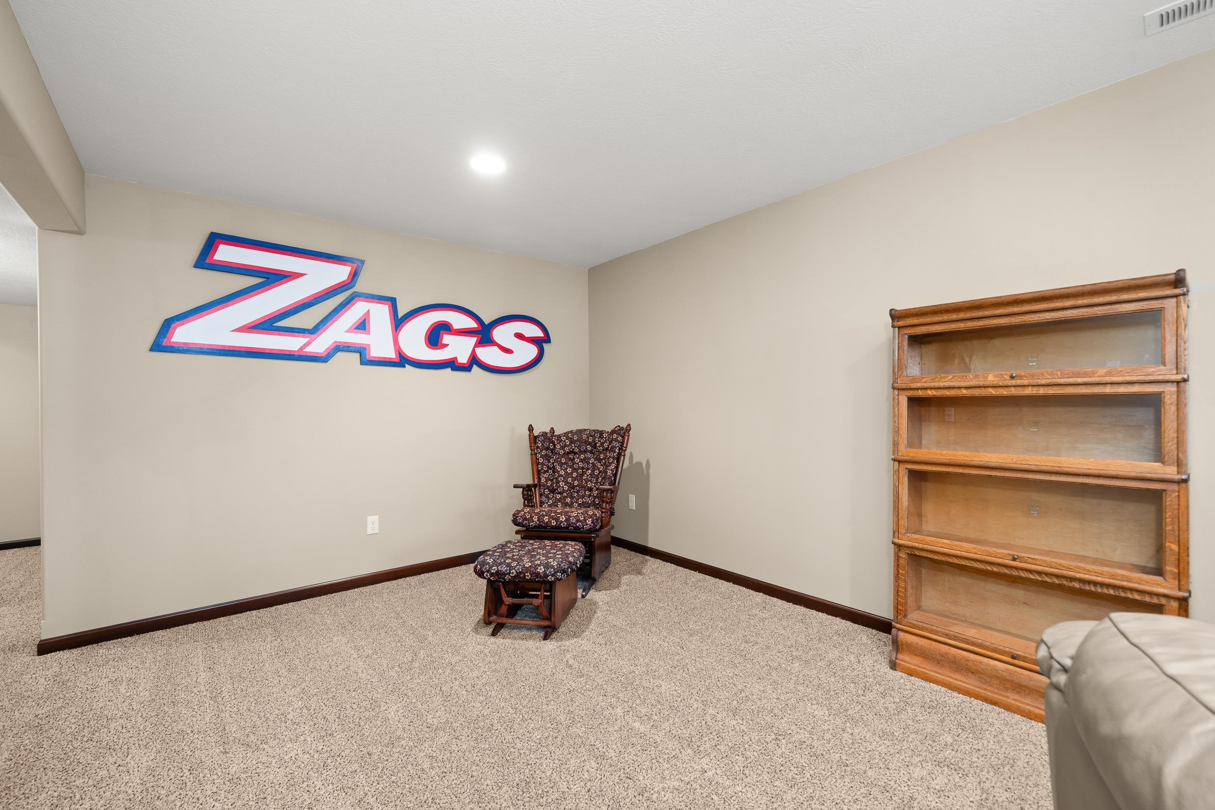 9208 North Seminole Street Spokane, WA 99208 - Photo 31 of 43