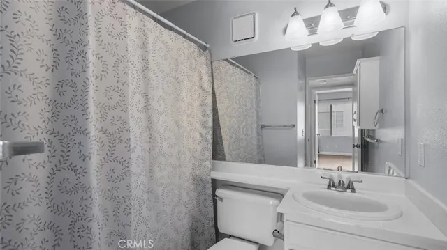 $2,850 | 24491 Valle Del Oro, Unit 201, Newhall, CA 91321