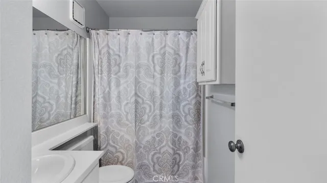 $2,850 | 24491 Valle Del Oro, Unit 201, Newhall, CA 91321