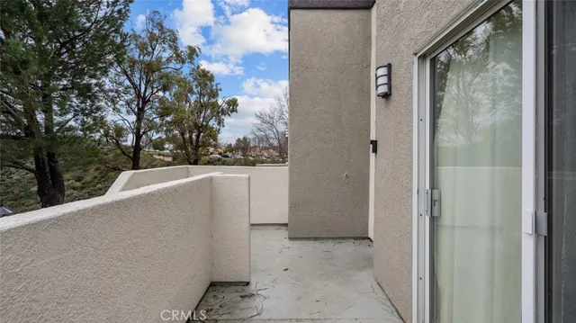 $2,850 | 24491 Valle Del Oro, Unit 201, Newhall, CA 91321