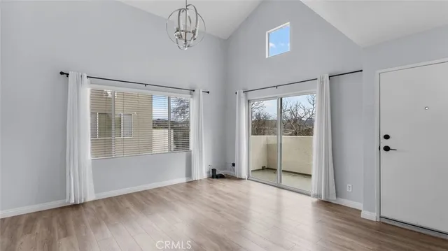 $2,850 | 24491 Valle Del Oro, Unit 201, Newhall, CA 91321