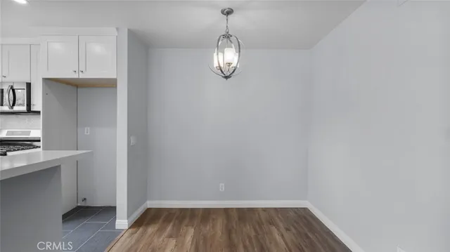 $2,850 | 24491 Valle Del Oro, Unit 201, Newhall, CA 91321