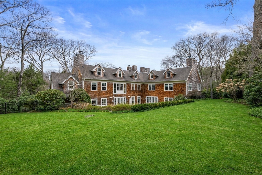 8 Glen Brook Road Wellesley, MA 02481 - Photo 32 of 32