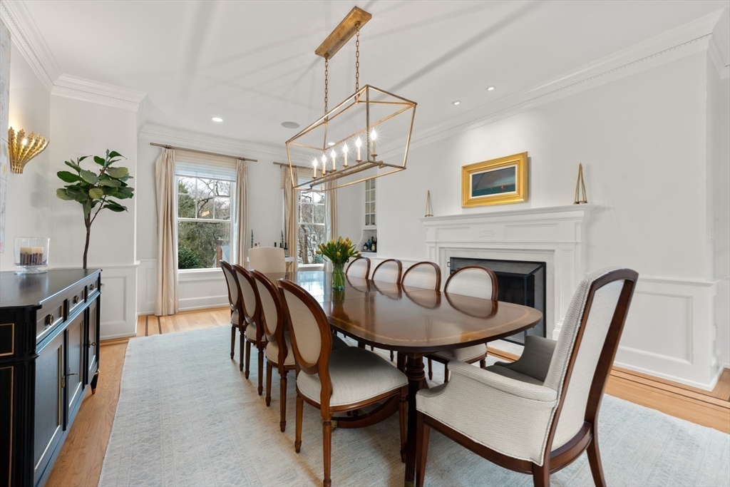 8 Glen Brook Road Wellesley, MA 02481 - Photo 6 of 32