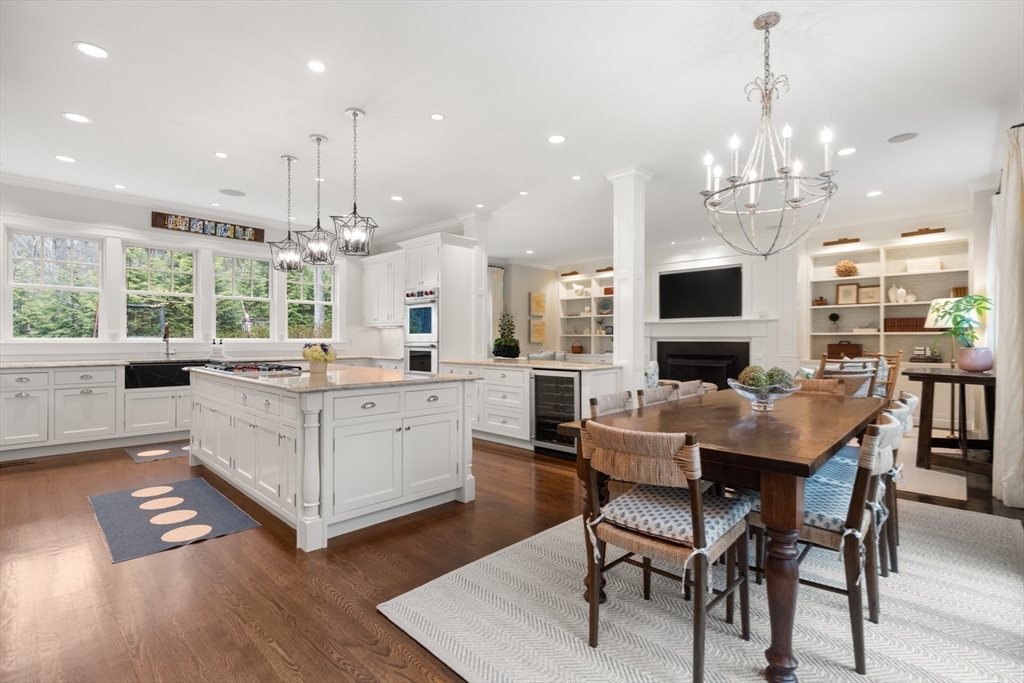 8 Glen Brook Road Wellesley, MA 02481 - Photo 8 of 32