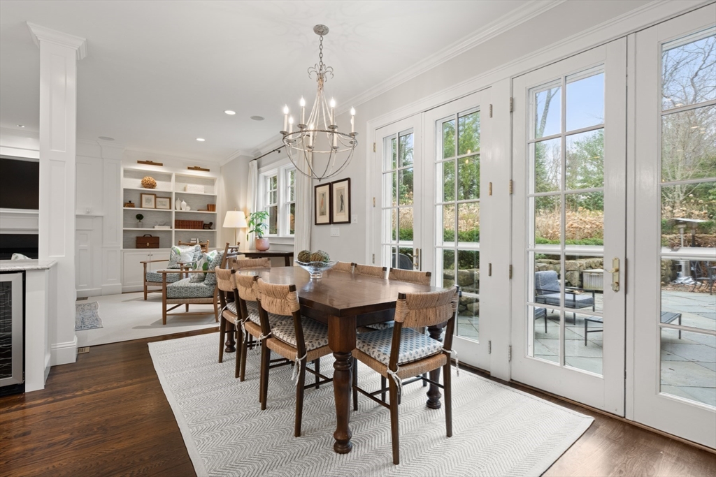 8 Glen Brook Road Wellesley, MA 02481 - Photo 9 of 32