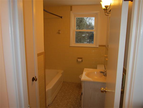 21 Farnham Road Stoughton, MA 02072 - Photo 15 of 19