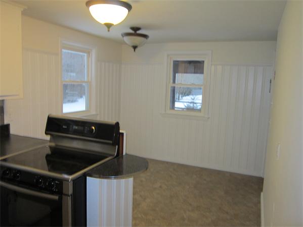 21 Farnham Road Stoughton, MA 02072 - Photo 7 of 19