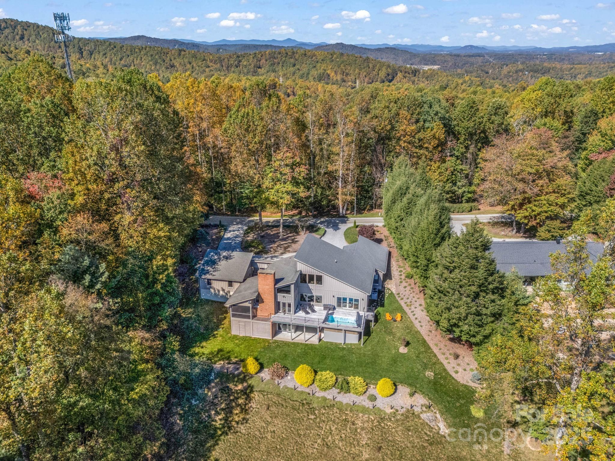 142 Judds Peak Road Saluda, NC 28773 - Photo 7 of 48 Gallery Image 7