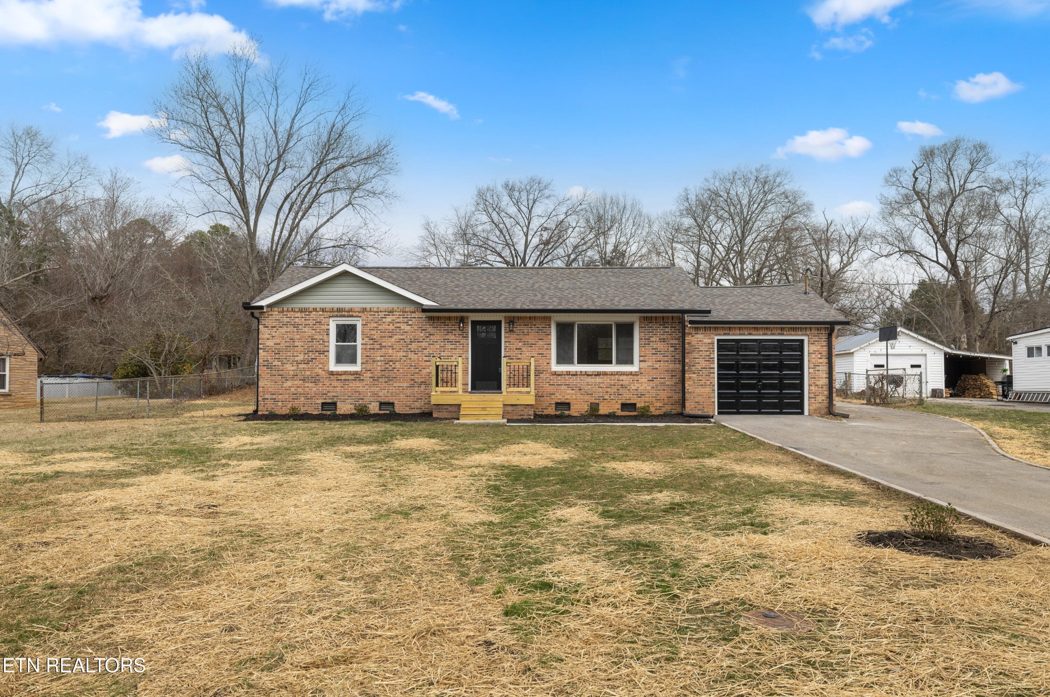 5702 Ridgefield Road Knoxville, TN 37912 - Photo 1 of 1 Gallery Image 1