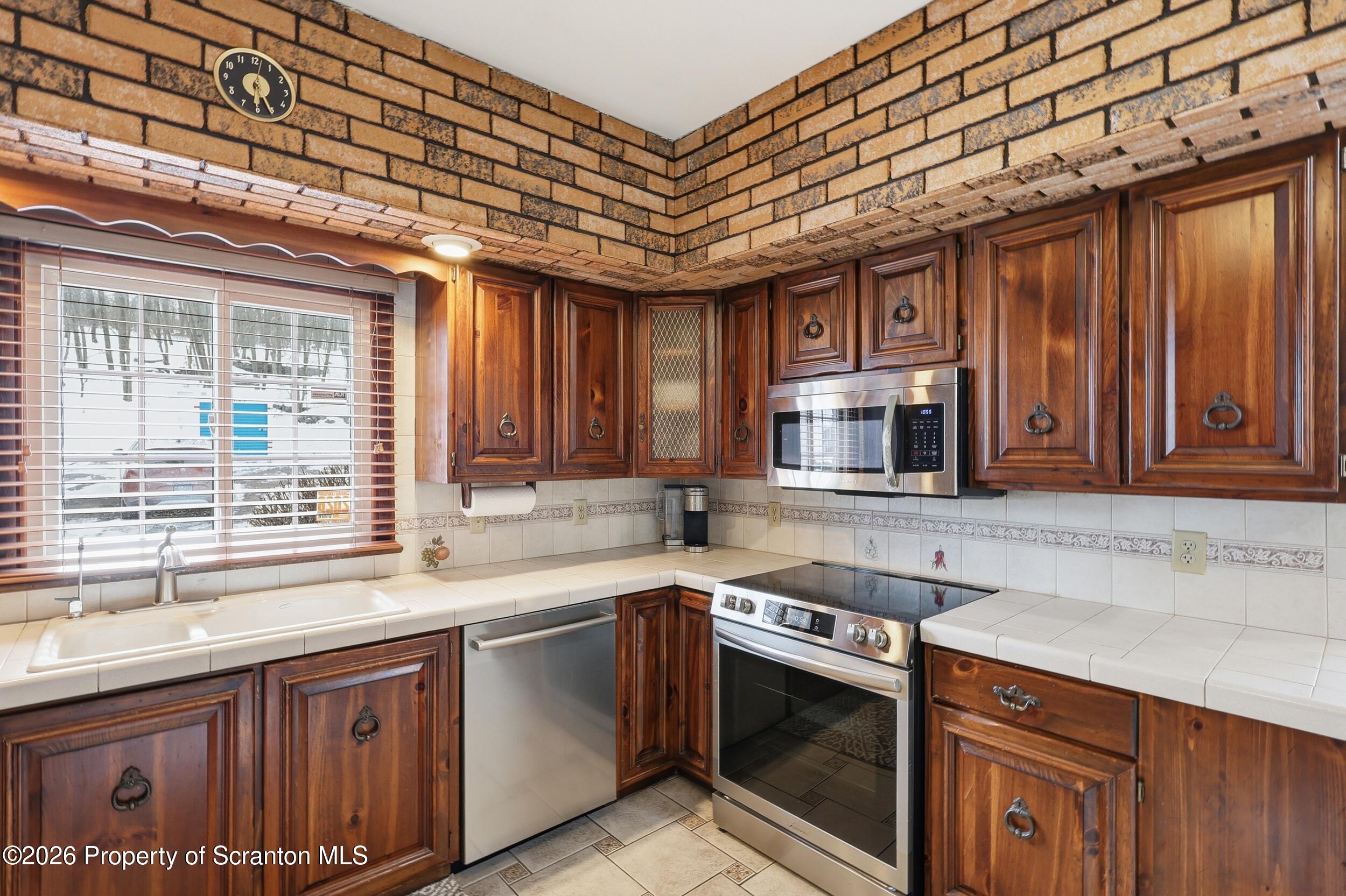 143 Old Boston Road Pittston, PA 18640 - Photo 16 of 59 143OldBoston_9