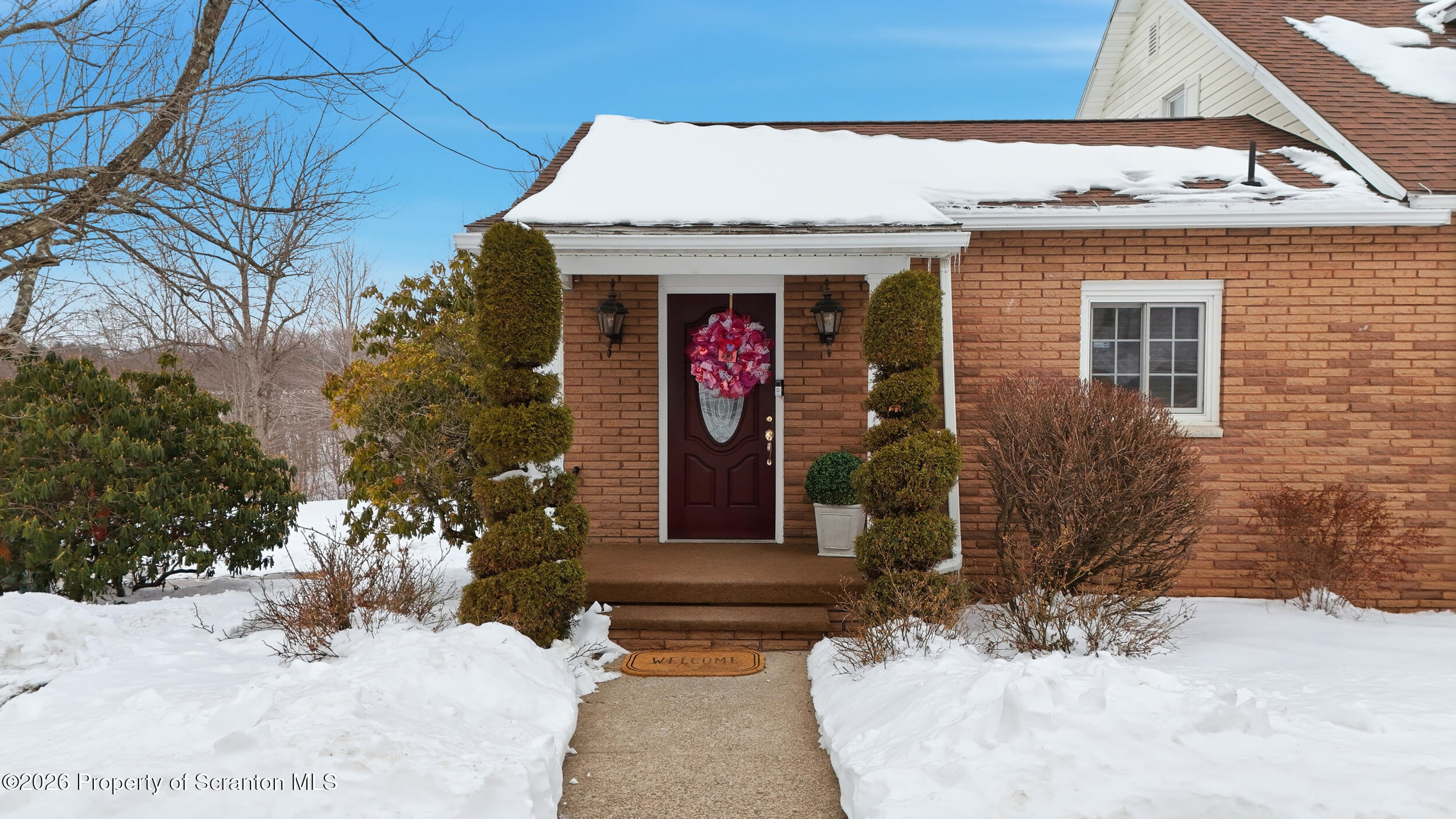 143 Old Boston Road Pittston, PA 18640 - Photo 3 of 59 143OldBoston_3