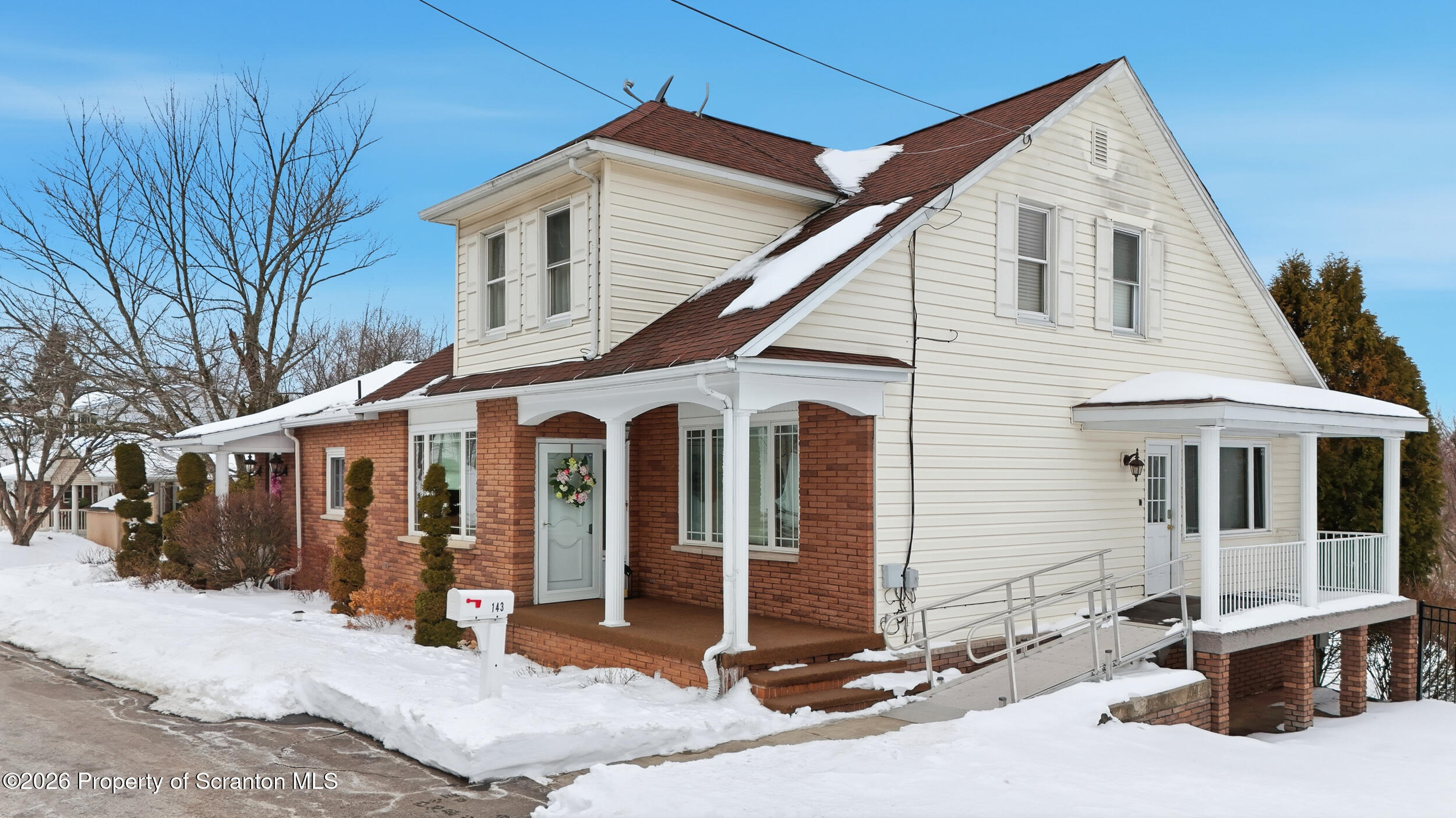 143 Old Boston Road Pittston, PA 18640 - Photo 4 of 59 143OldBoston_45