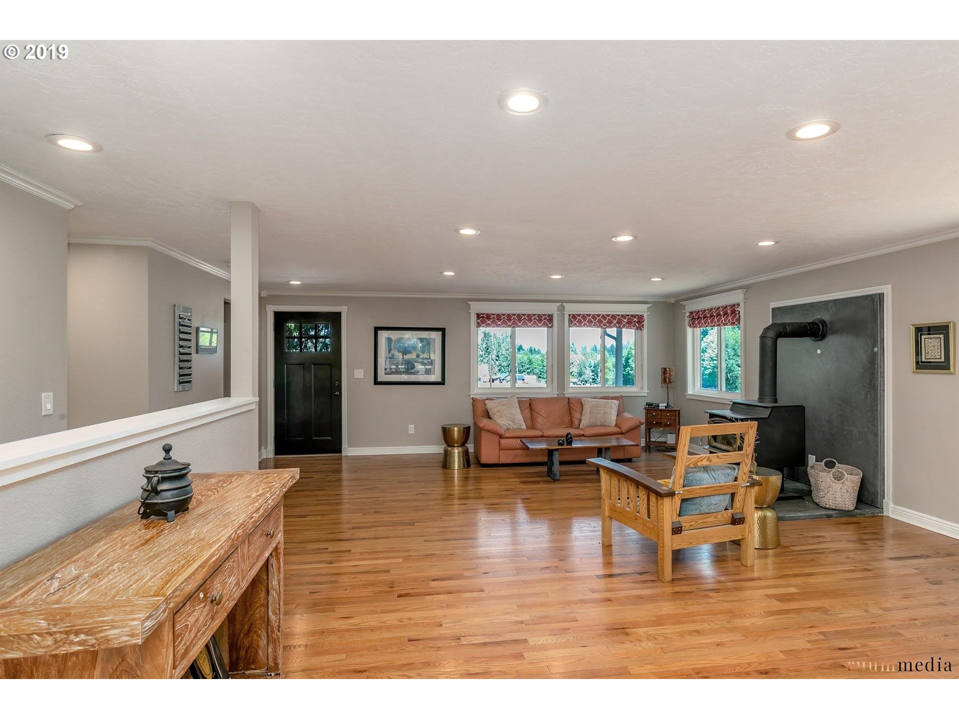 19100 Northwest Logie Trail Road Portland, OR 97231 - Photo 11 of 29 Great Room