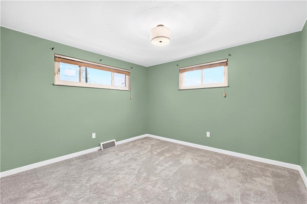 12 Corbett Avenue Irwin, PA 15642 - Photo 13 of 28