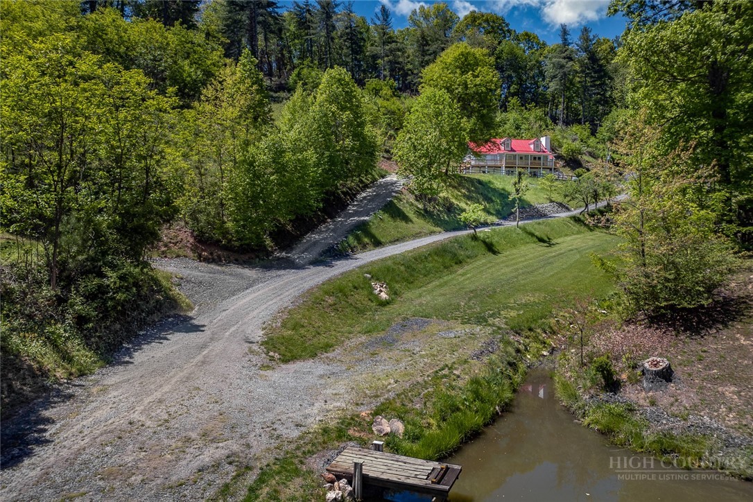 283 Deer Ridge Road Crumpler, NC 28617 - Photo 3 of 39