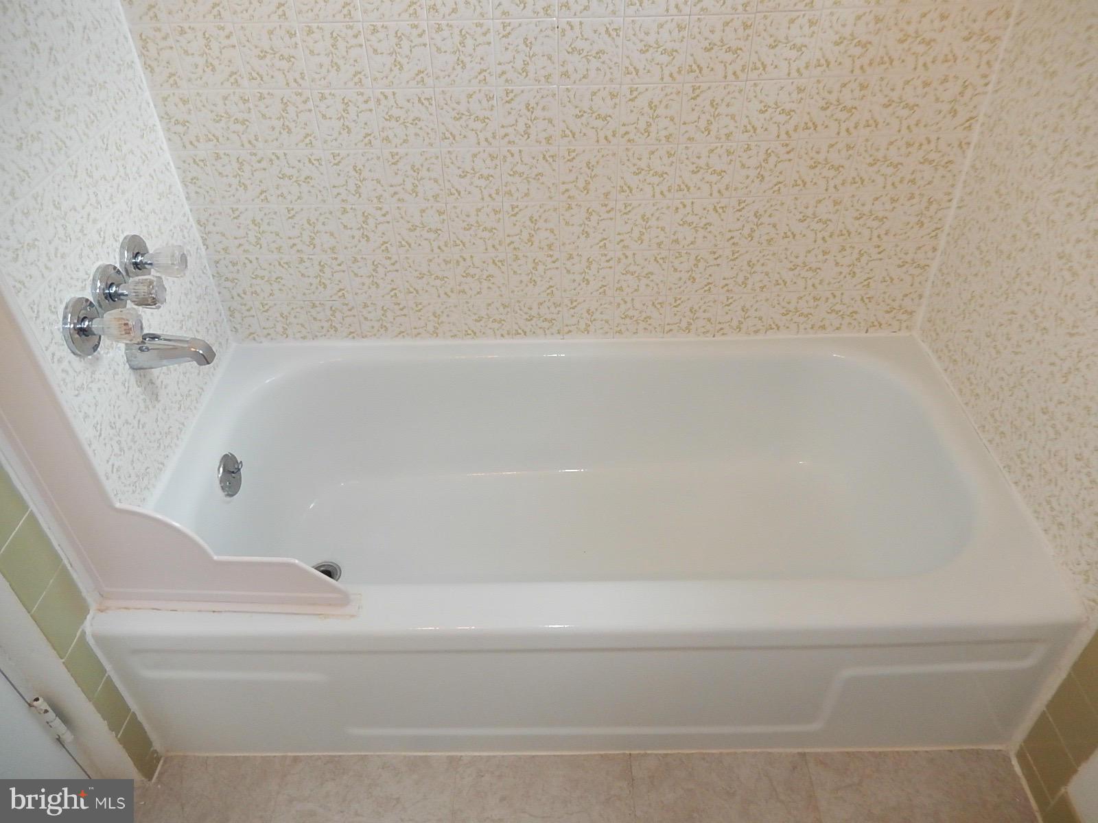 1812 Belvedere Boulevard Silver Spring, MD 20902 - Photo 18 of 26 Full bath