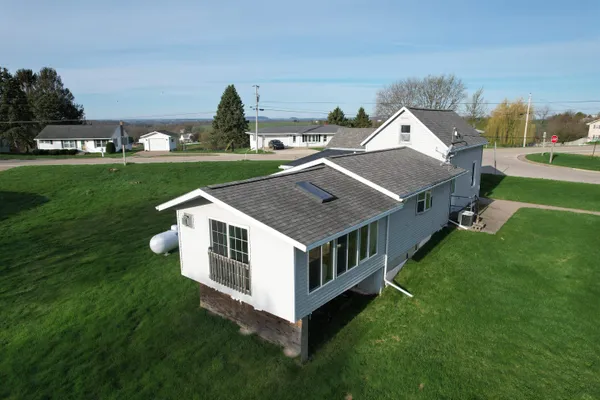 $119,000 | 126 Bunker Hill Street, Potosi, WI 53820