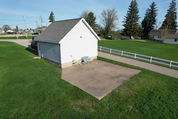 $119,000 | 126 Bunker Hill Street, Potosi, WI 53820