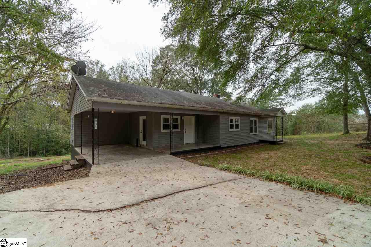 534 Runnymeade Road Pickens, SC 29671 - Photo 4 of 21 Gallery Image 4
