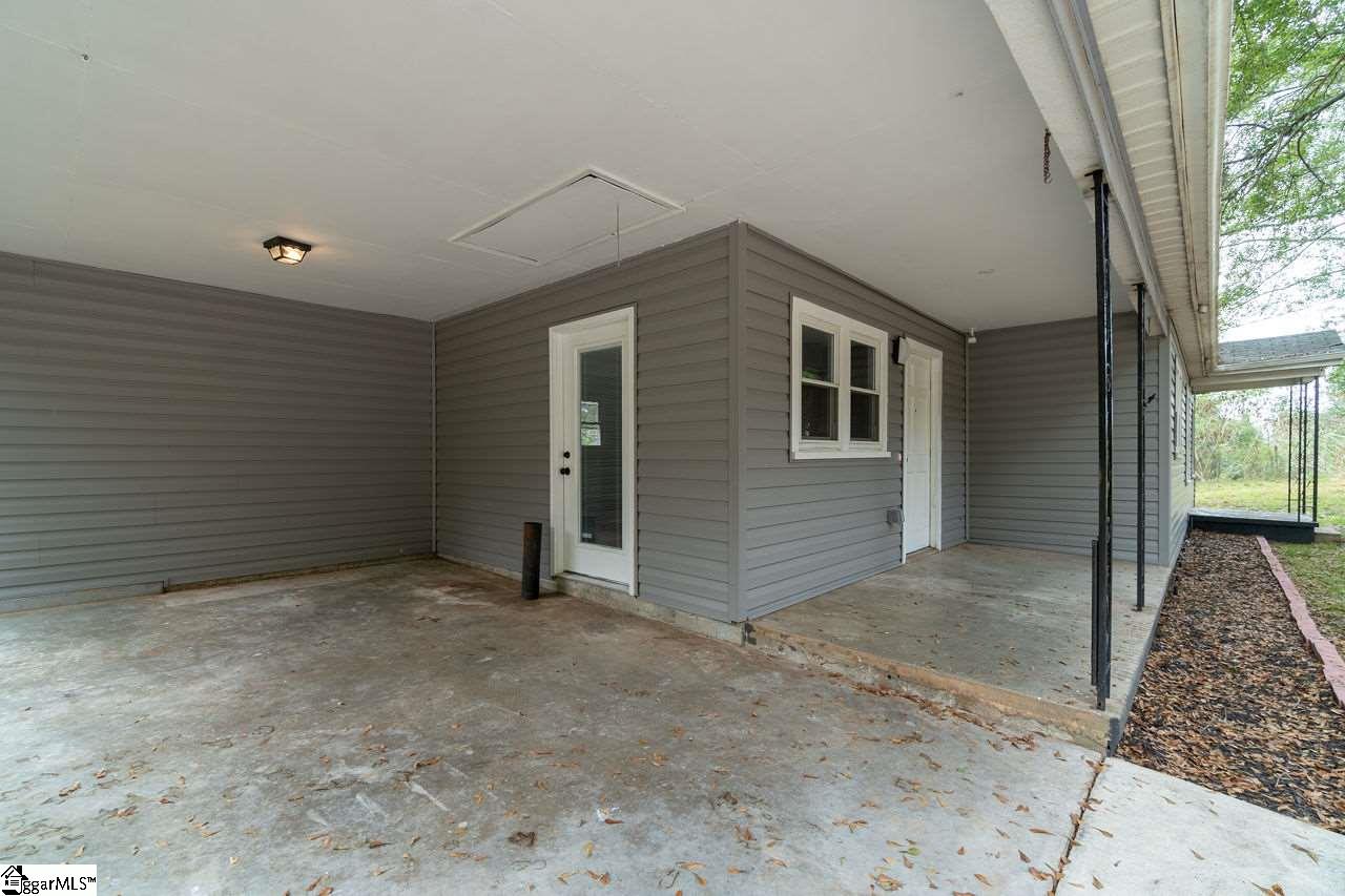 534 Runnymeade Road Pickens, SC 29671 - Photo 5 of 21 Gallery Image 5