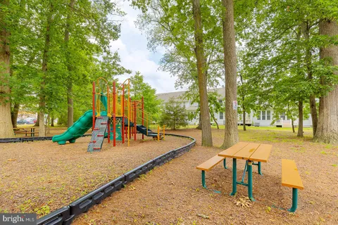 $310,000 | 10049 Saw Mill Way, Unit 401B4, Millsboro, DE 19966