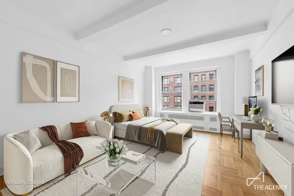 $370,000 | 433 West 34th Street, Unit 10F | Hudson Yards