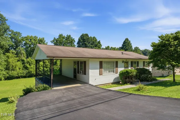 $189,000 | 948 Kings Mill Pike, Bristol, VA 24201
