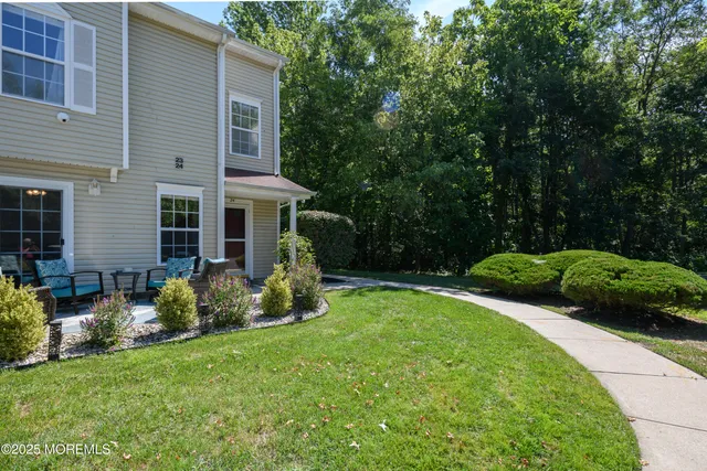 $560,000 | 24 Topeka Court, Tinton Falls, NJ 07712