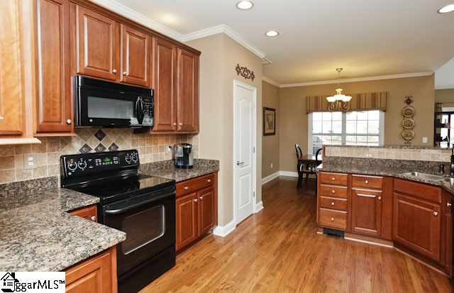 202 Traymore Way Greer, SC 29650 - Photo 7 of 25 Gallery Image 7