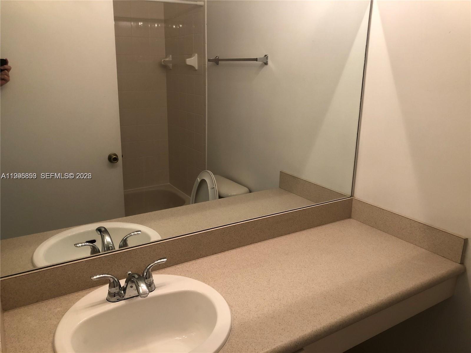 157 Hidden Ct Road, Unit I48 Hollywood, FL 33023 - Photo 19 of 21