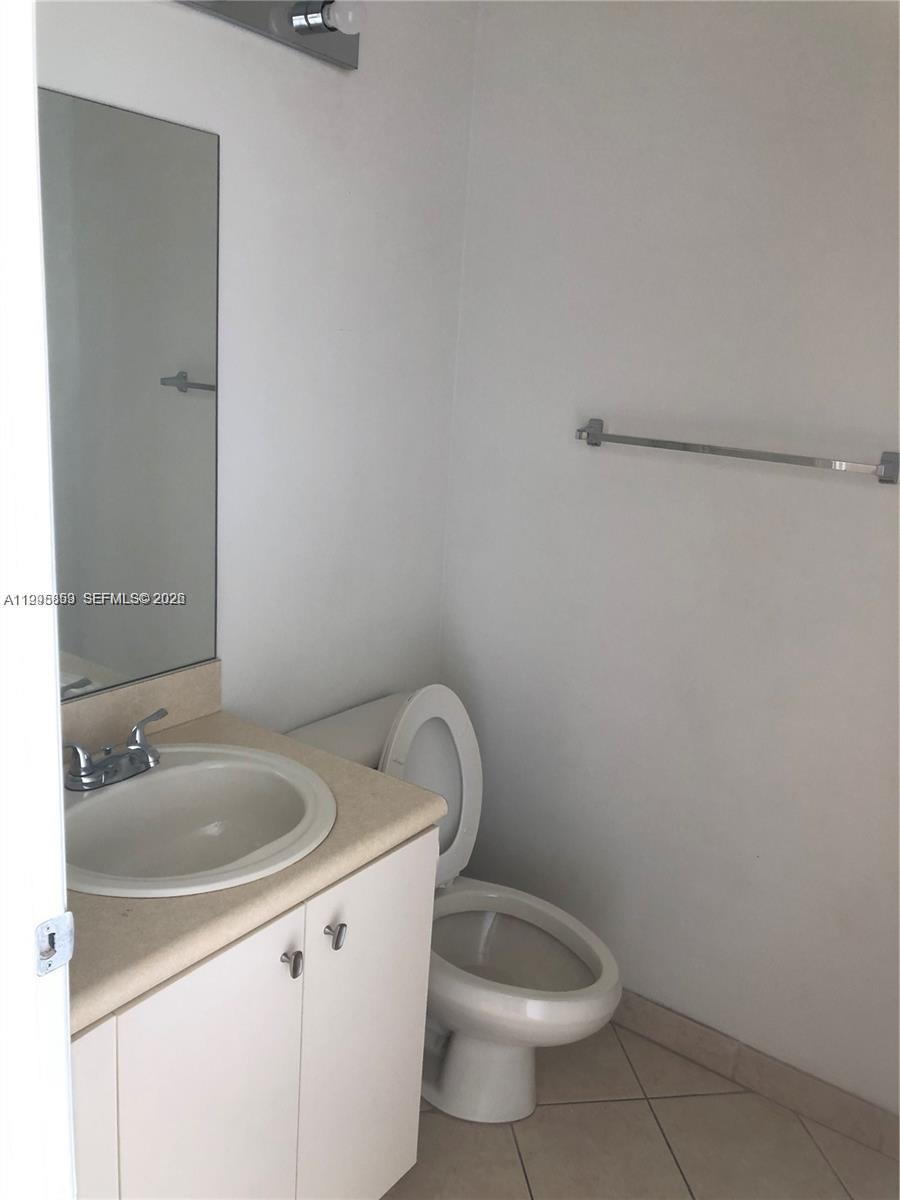 157 Hidden Ct Road, Unit I48 Hollywood, FL 33023 - Photo 9 of 21