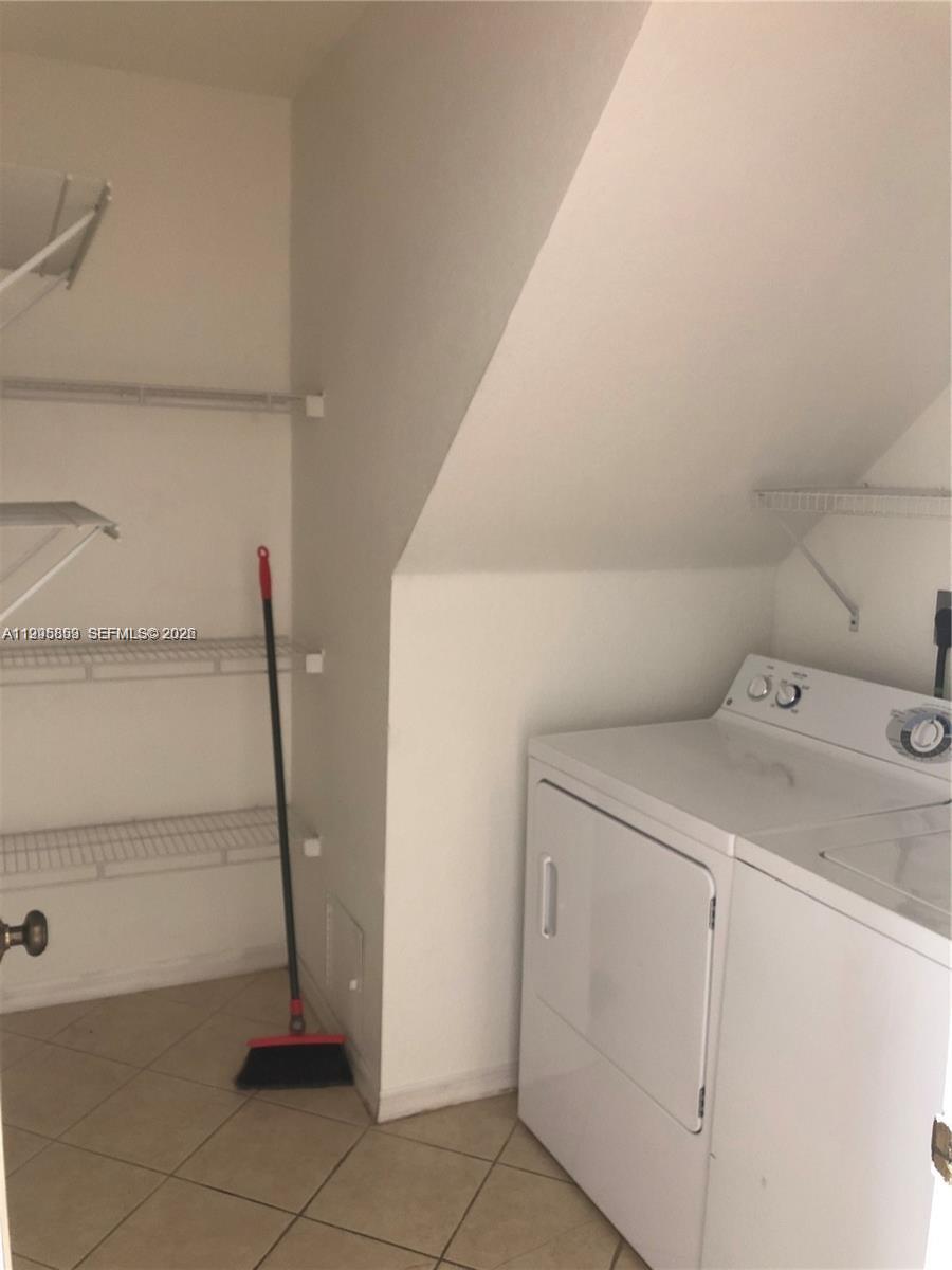 157 Hidden Ct Road, Unit I48 Hollywood, FL 33023 - Photo 10 of 21