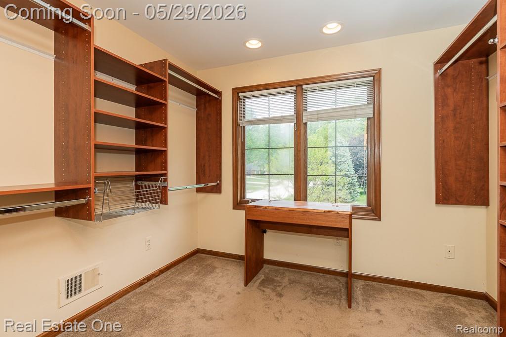 1171 Springwood Lane Rochester Hills, MI 48309 - Photo 17 of 32