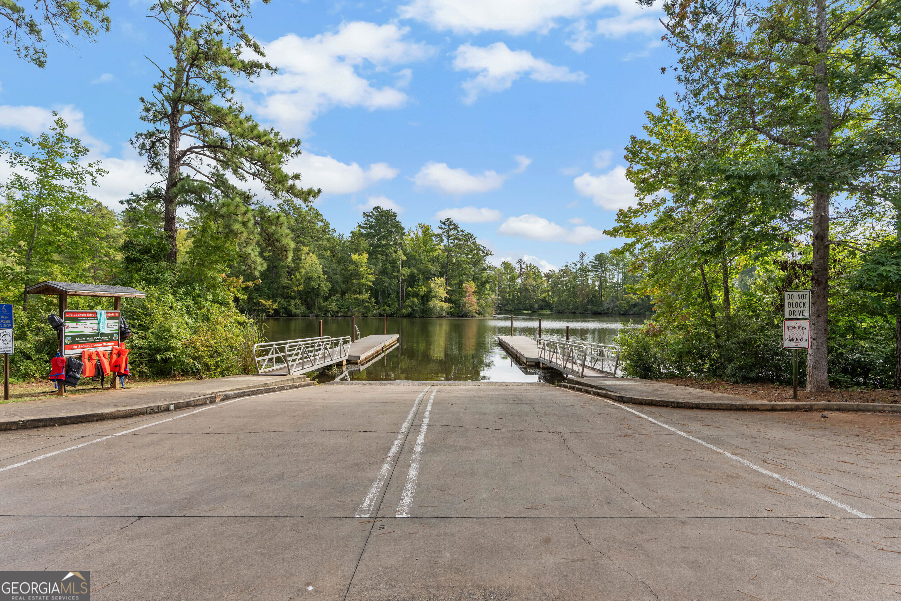 915 Dennis Station Road Southwest Eatonton, GA 31024 - Photo 5 of 46 Gallery Image 5