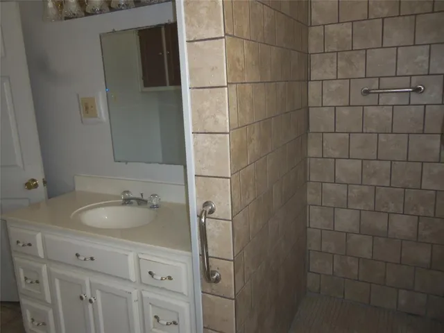 $169,000 | 307 Northeast 5th Street, Hubbard, TX 76648