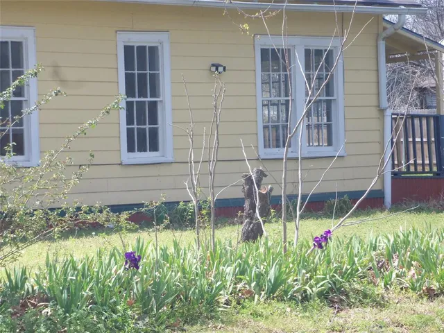 $169,000 | 307 Northeast 5th Street, Hubbard, TX 76648