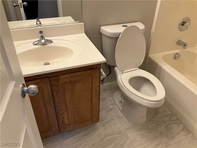 $1,850 | 5851 West Santoli Avenue, Las Vegas, NV 89139