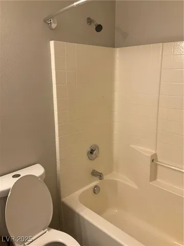 $1,750 | 5851 West Santoli Avenue, Las Vegas, NV 89139