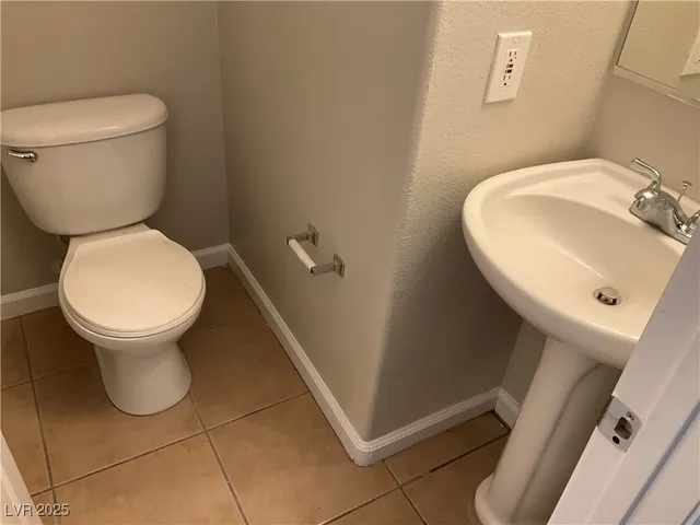 $1,850 | 5851 West Santoli Avenue, Las Vegas, NV 89139