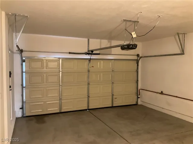 $1,850 | 5851 West Santoli Avenue, Las Vegas, NV 89139