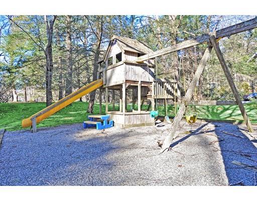 304 Country Way Needham, MA 02492 - Photo 8 of 28